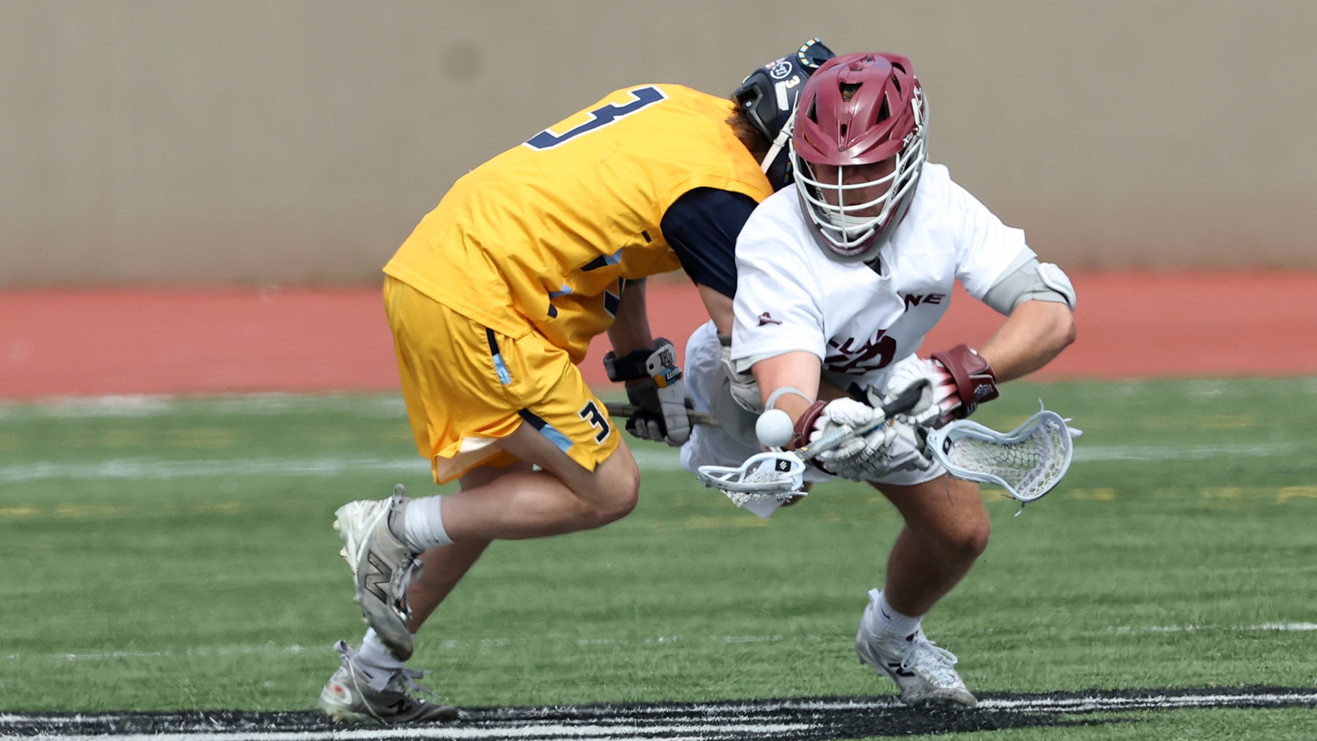 Players from Bellarmine and Marquette fight for possession.