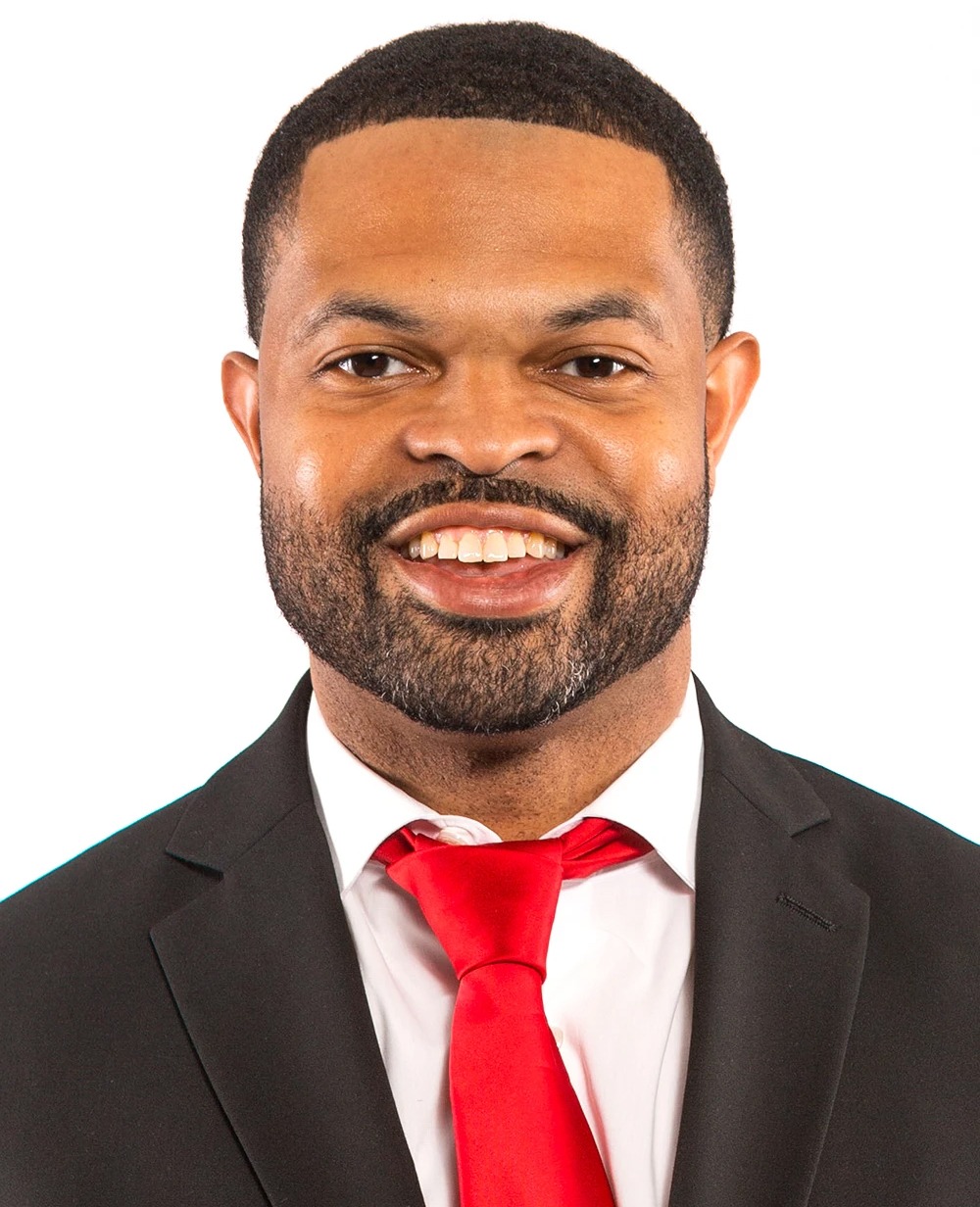 WBB assistant coach Devrinn Paul