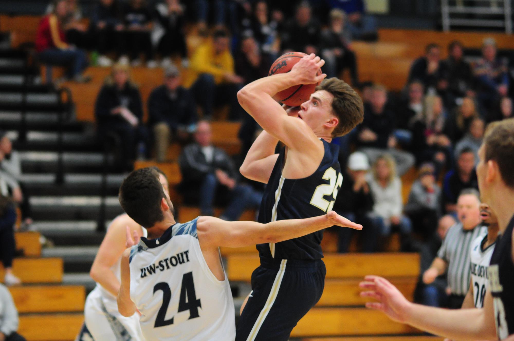 Granger Kingland Men's Basketball Bethel University Athletics