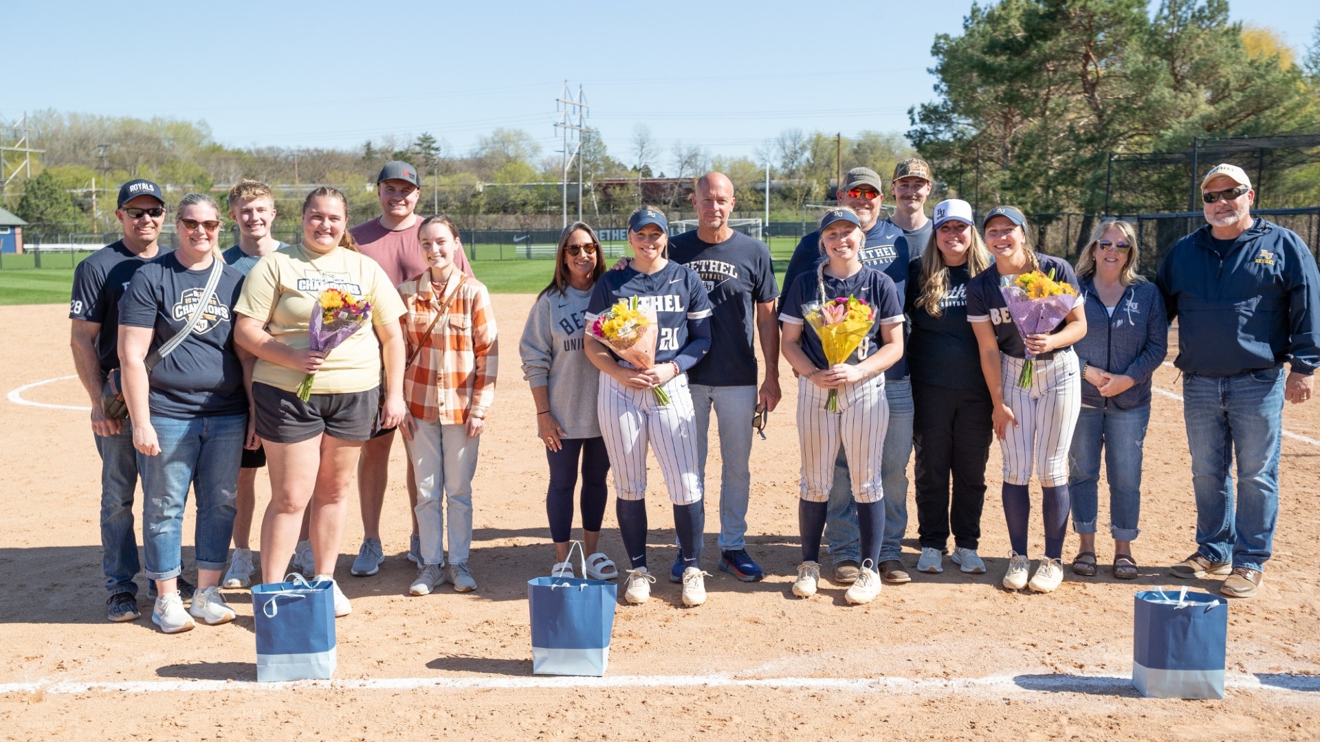 Softball honors it senior class of 2025