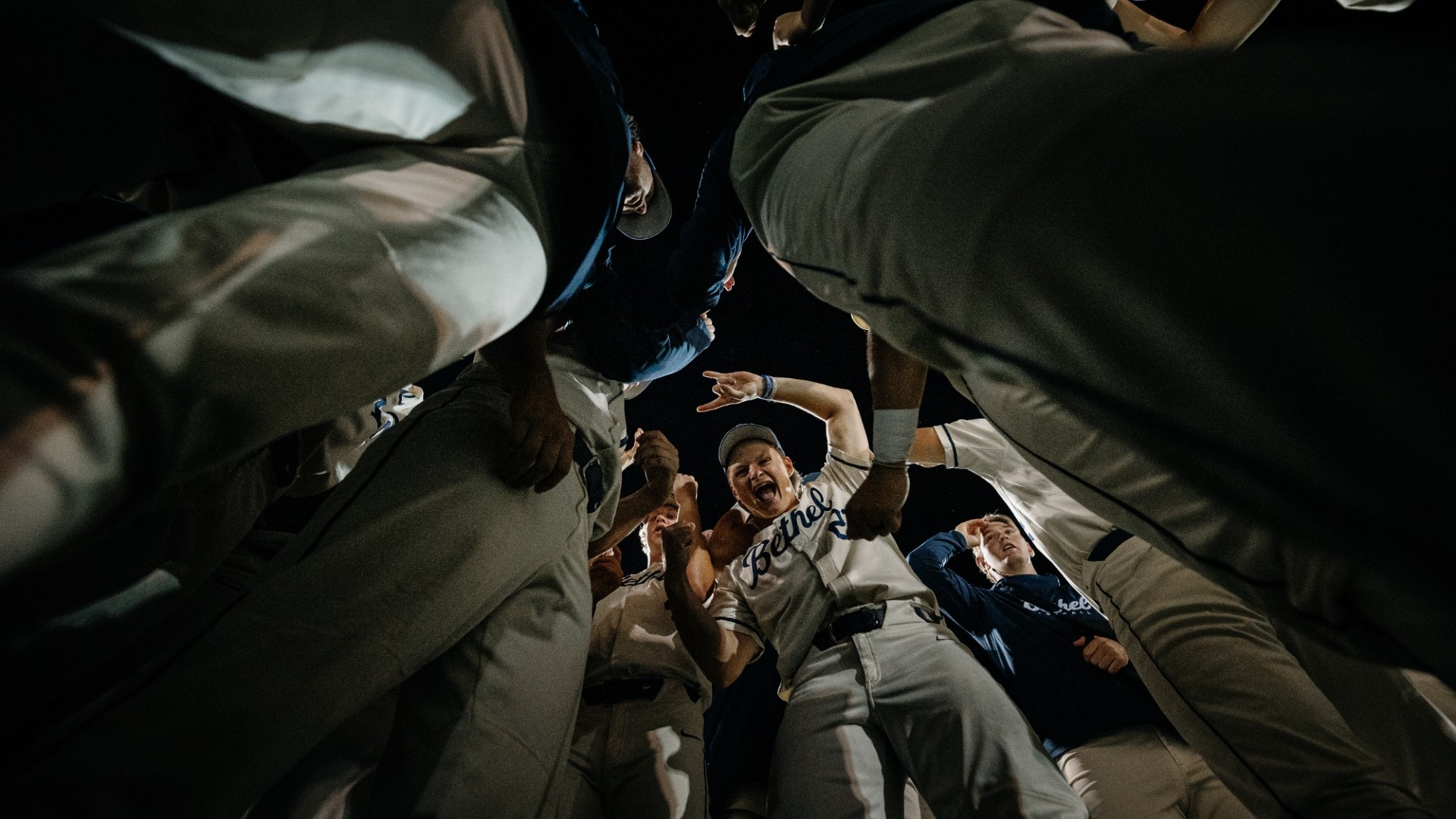 bsb celebrates playoff win over johnnies