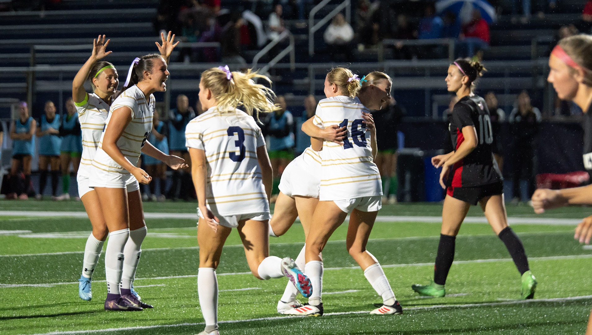 wsoc9898