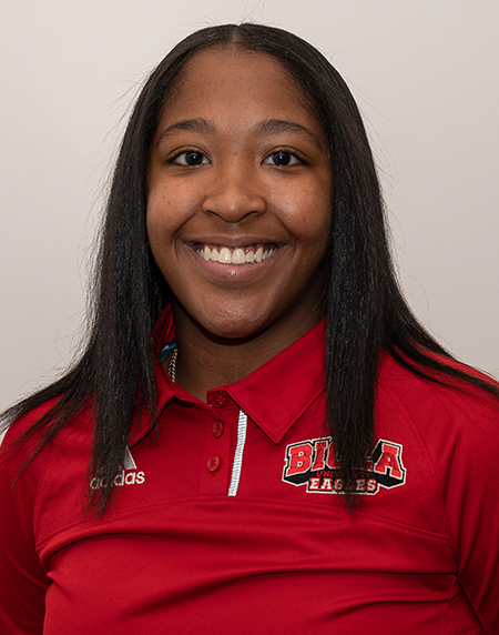 head shot for assistant coach Jelissa Puckett