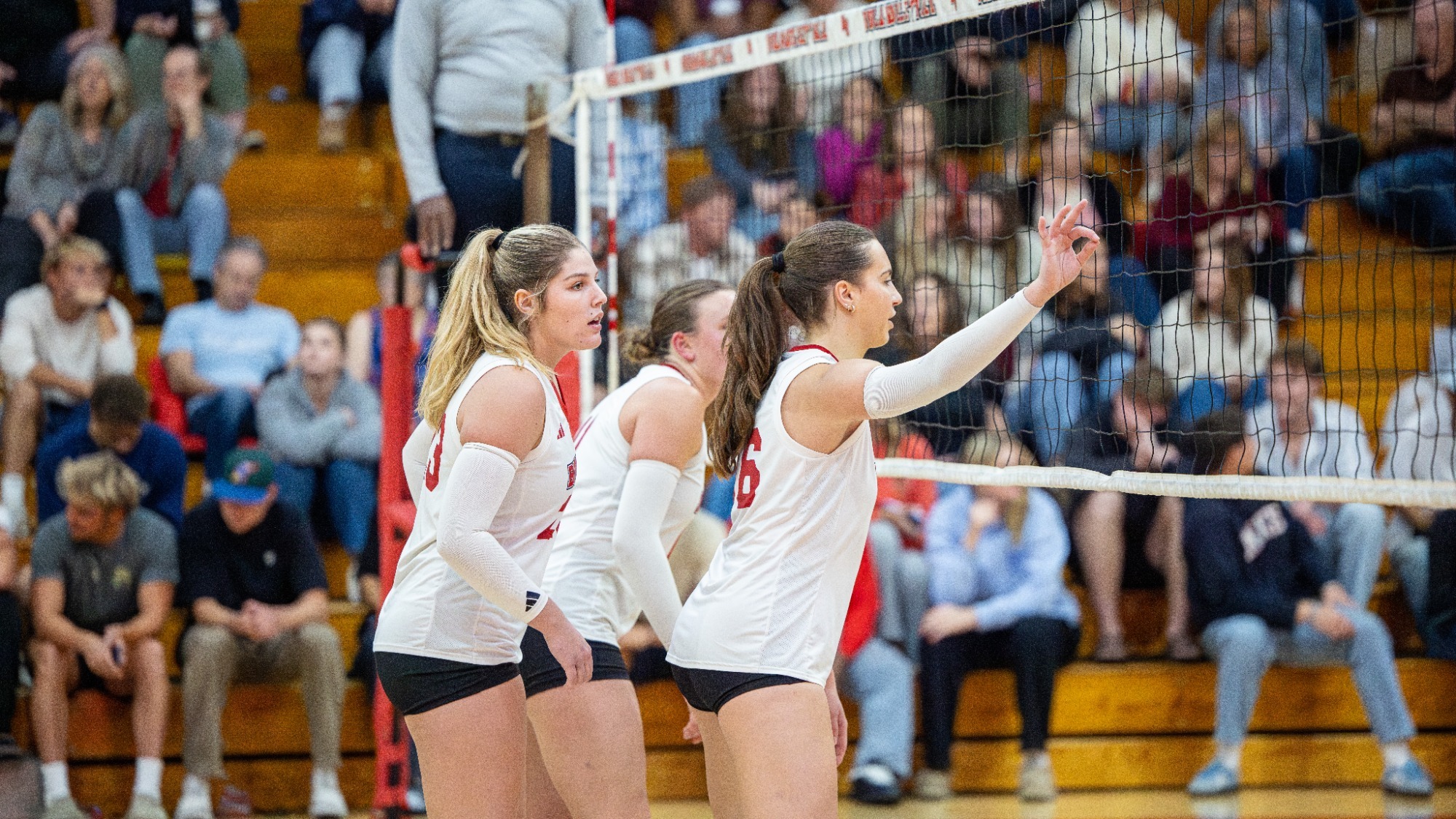 Emma Fairbairn and Simi Kapustova at the net