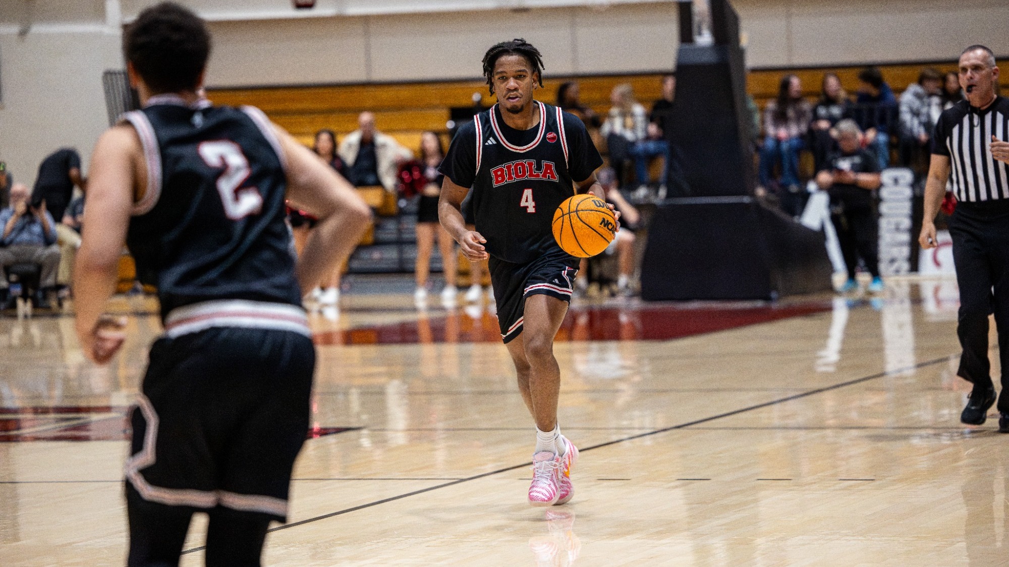 Chris Harris dribbling