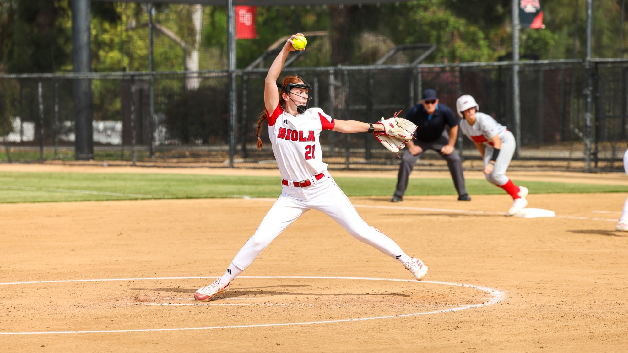 Kayla Bousquette pitching