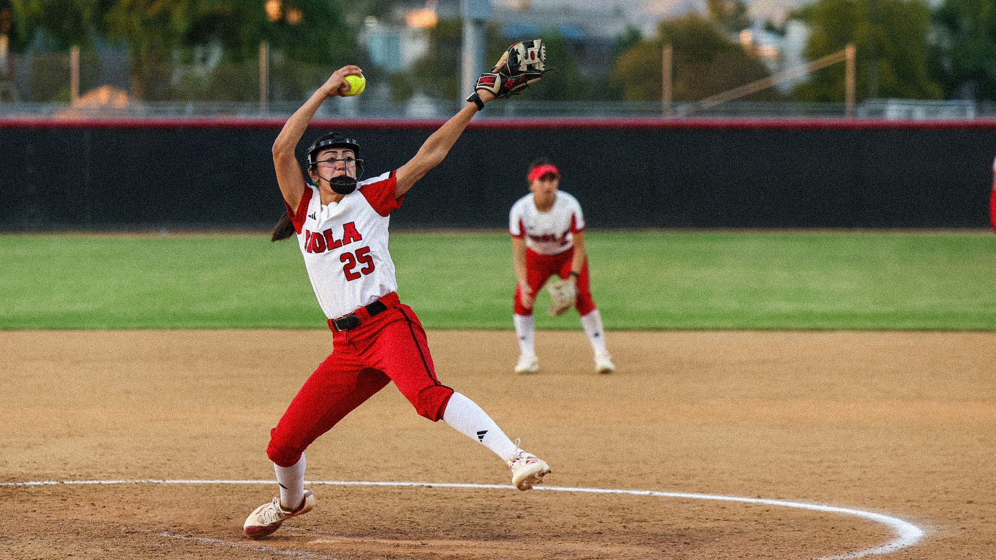 Madeline Granados pitching