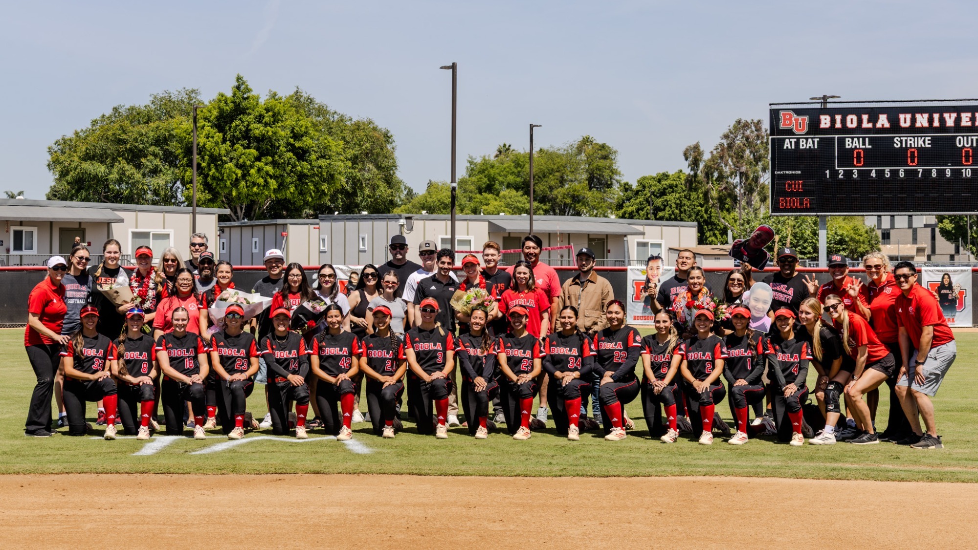 Group shot senior day