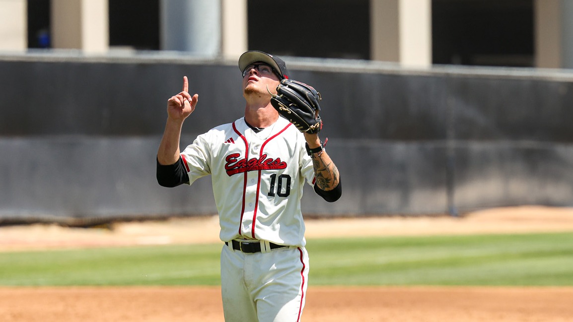 Jacob Talbott Pointing Up