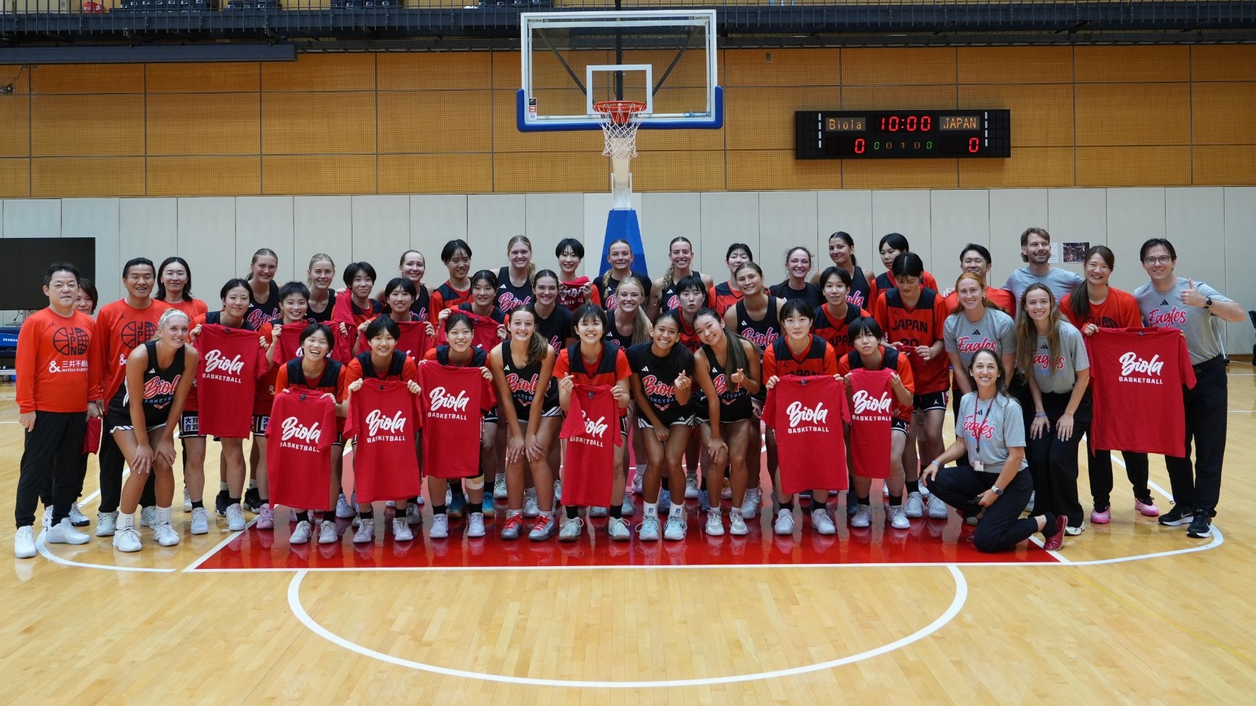 Biola Women's Basketball Japan Team Pic