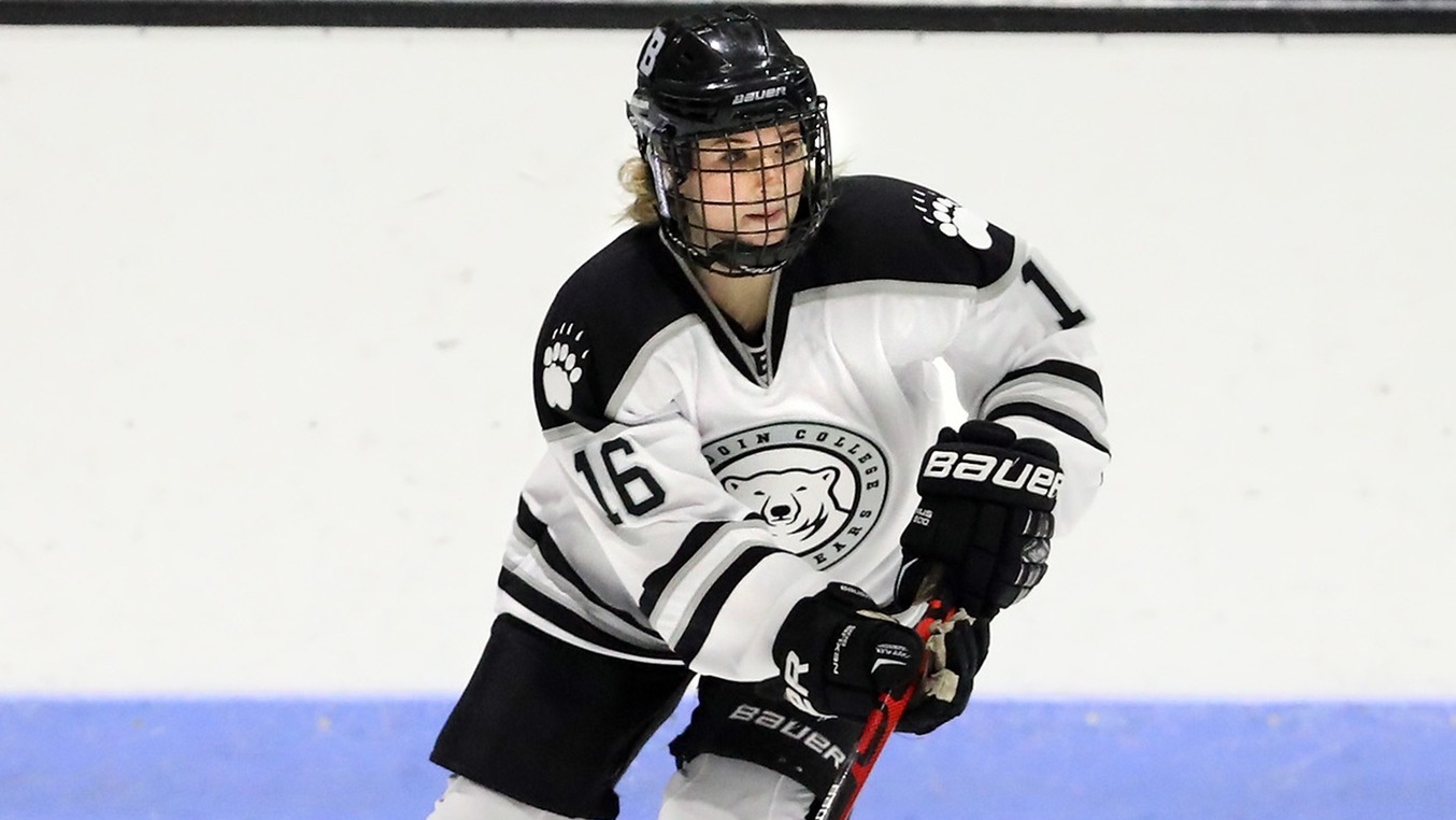Nell Fusco 202021 Women's Ice Hockey Bowdoin College