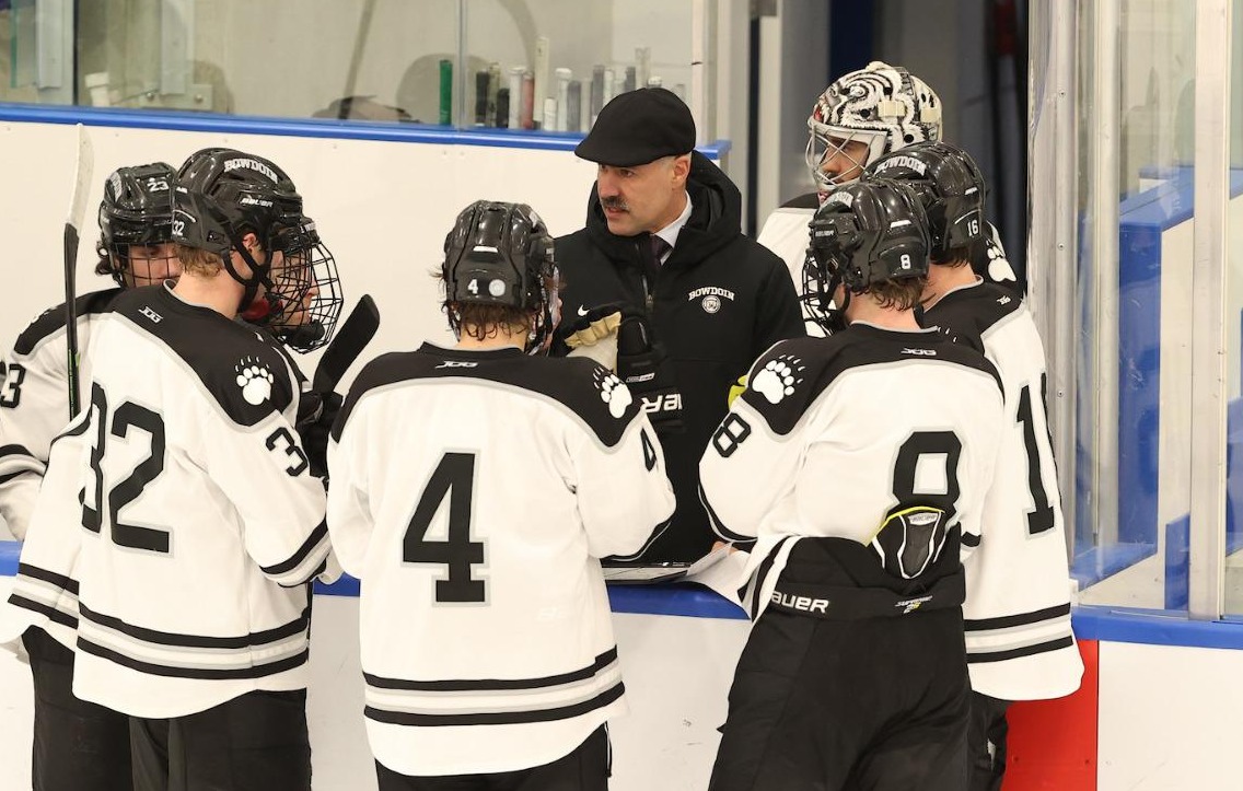 Continentals Shut Out Men's Hockey Bowdoin College