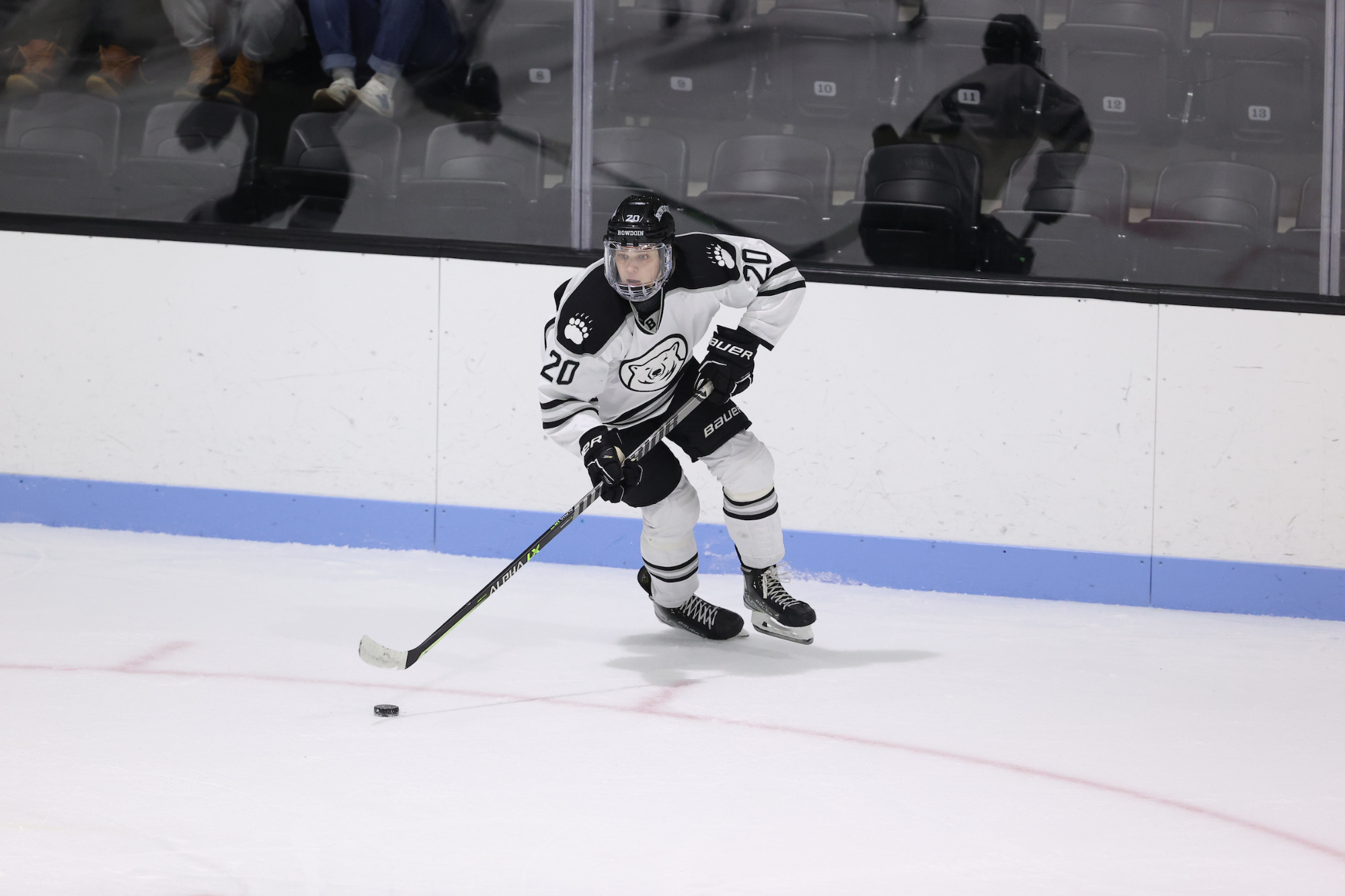 Men's Hockey Tames Rams in Tuesday Shutout Bowdoin College
