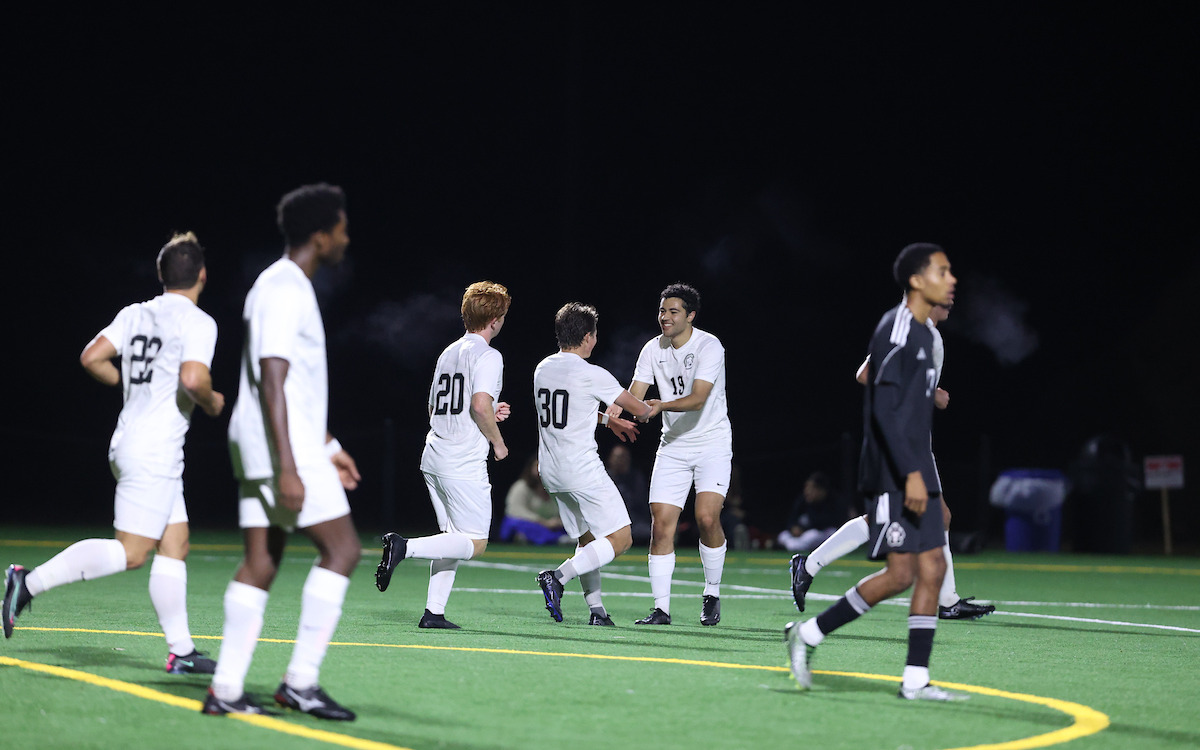 Men's Soccer Tops Thomas on Wednesday Night Bowdoin College