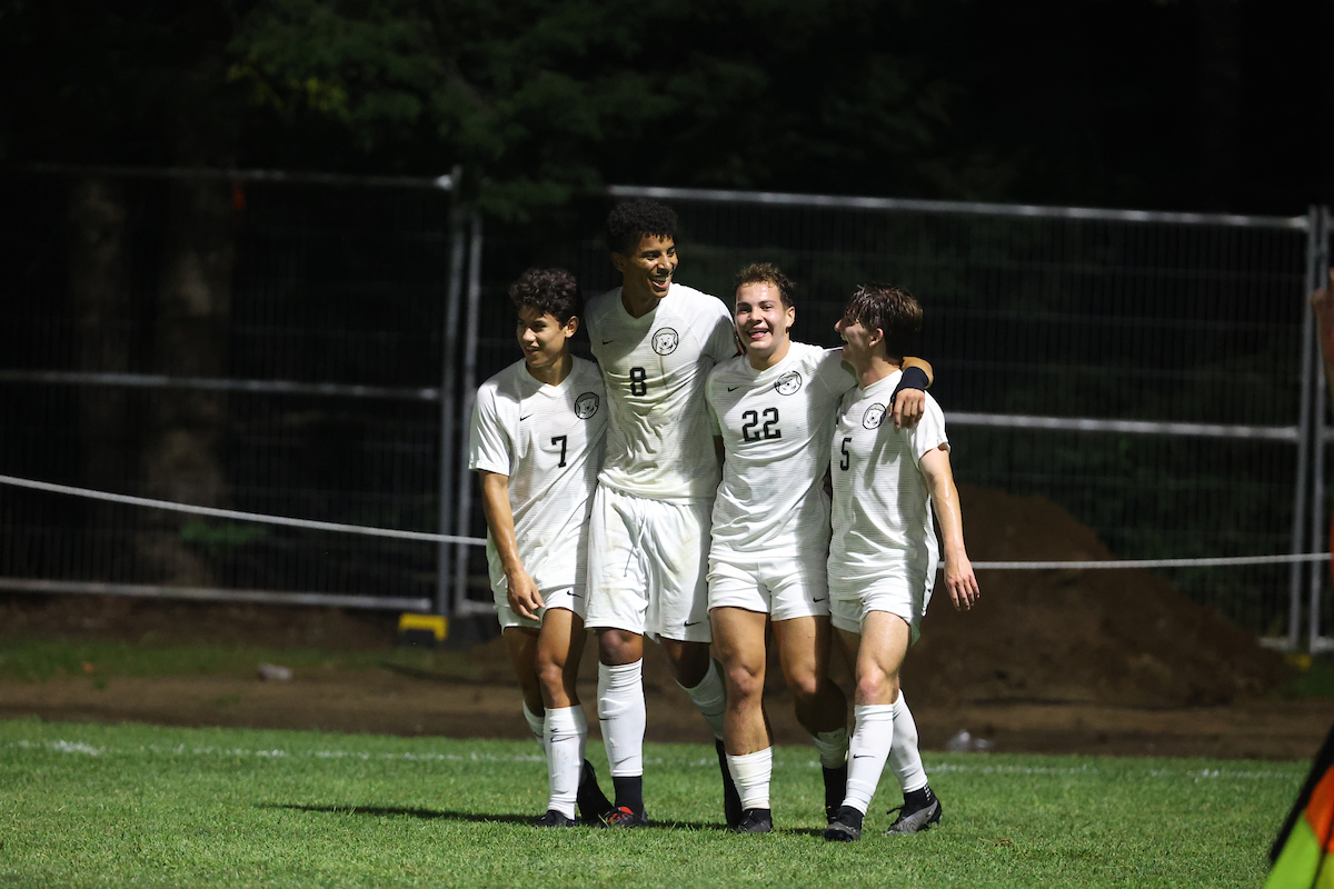 Men's Soccer Puts Up Five Goals in Midweek Conference Win at Colby