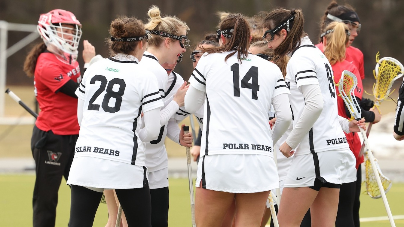 Women's lacrosse huddle