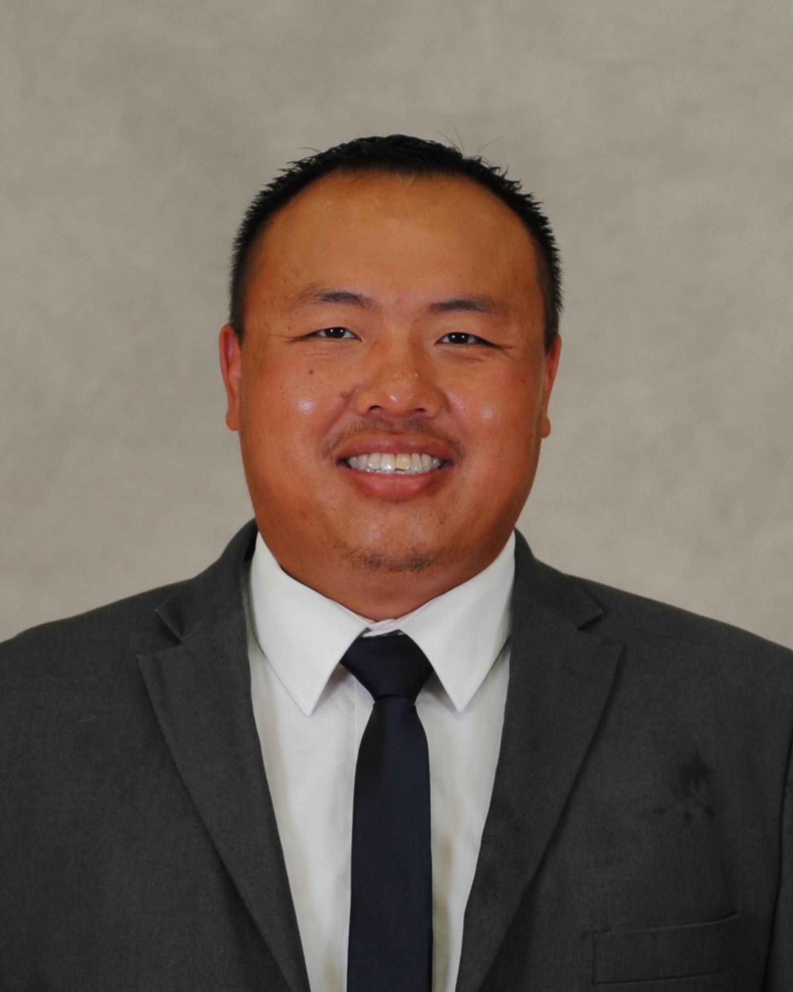 Dennis Lee, football, 2021 headshot