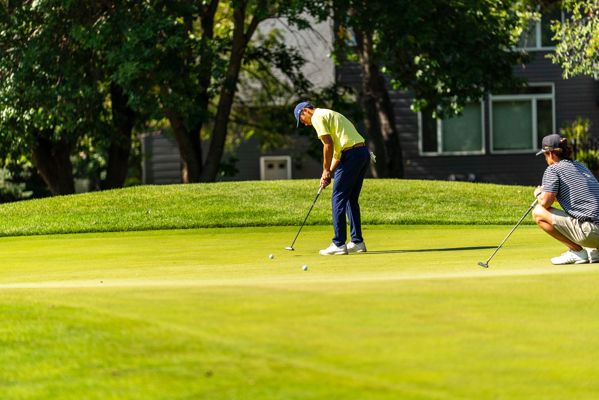 Austin Mak putting