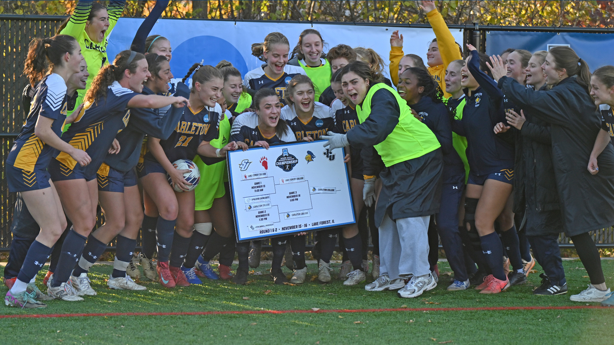 The Knights celebrate advancing to the Sweet Sixteen