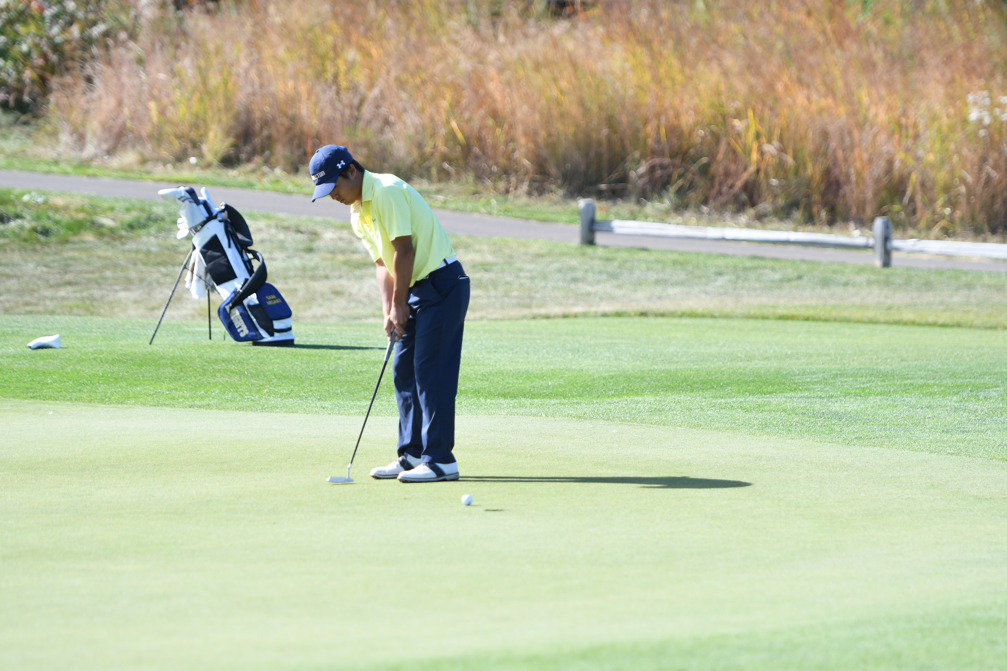 Sam Higaki putting