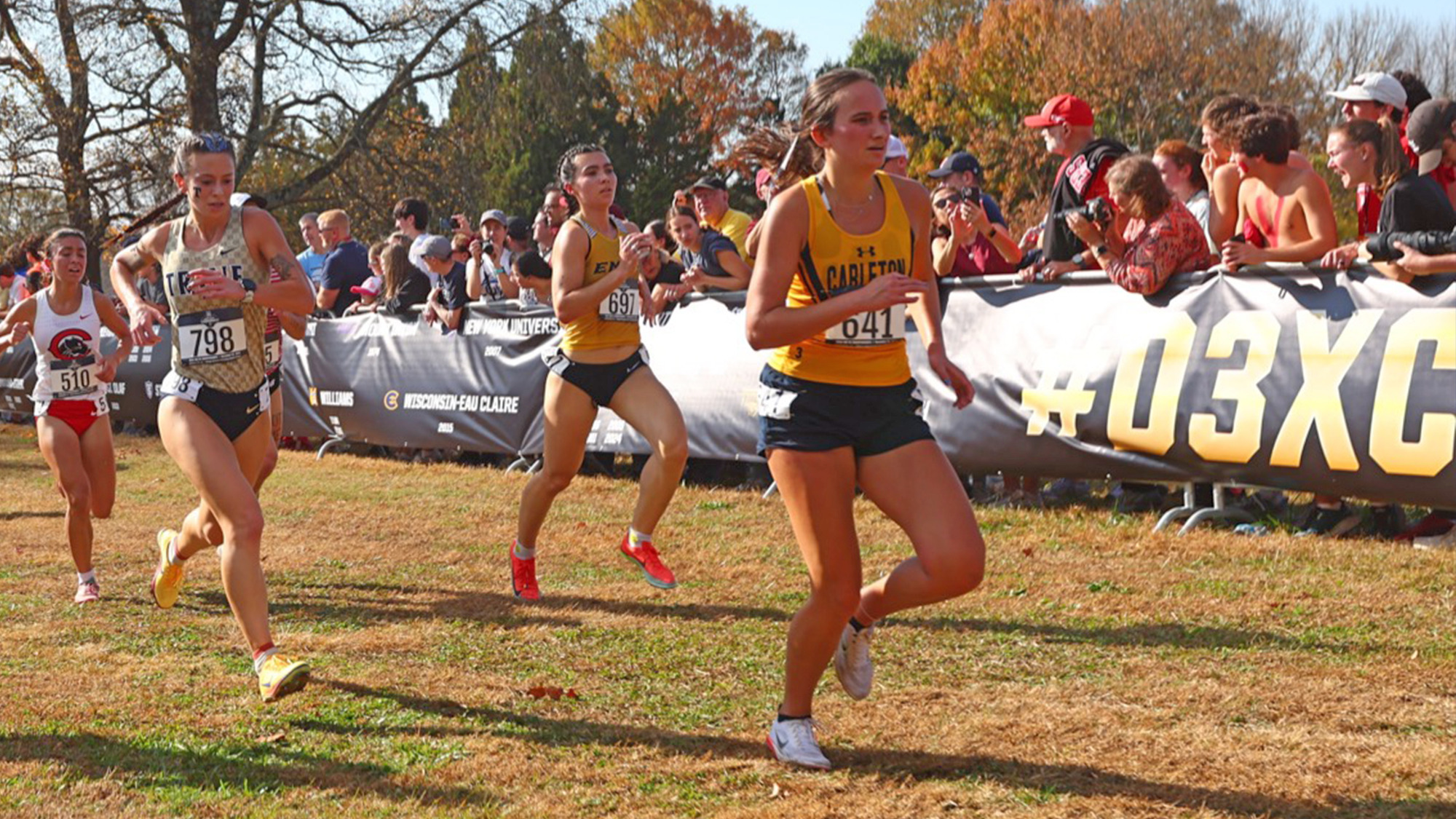 Aliya Larsen sprints toward the finish line