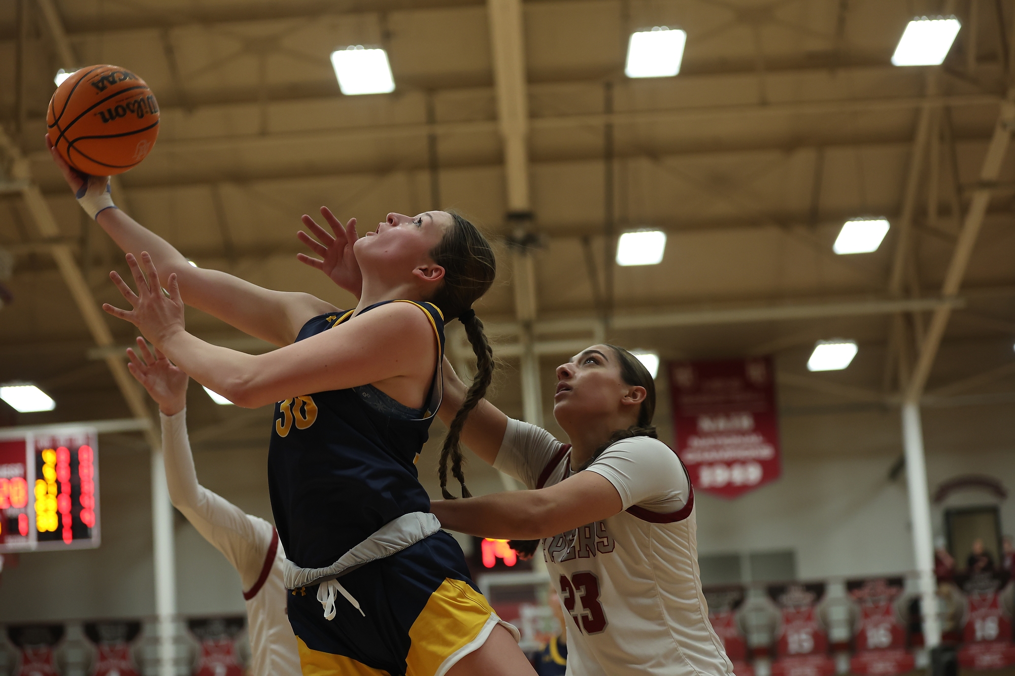 Women's Basketball: Hamline University Pipers vs. Carleton College Knights