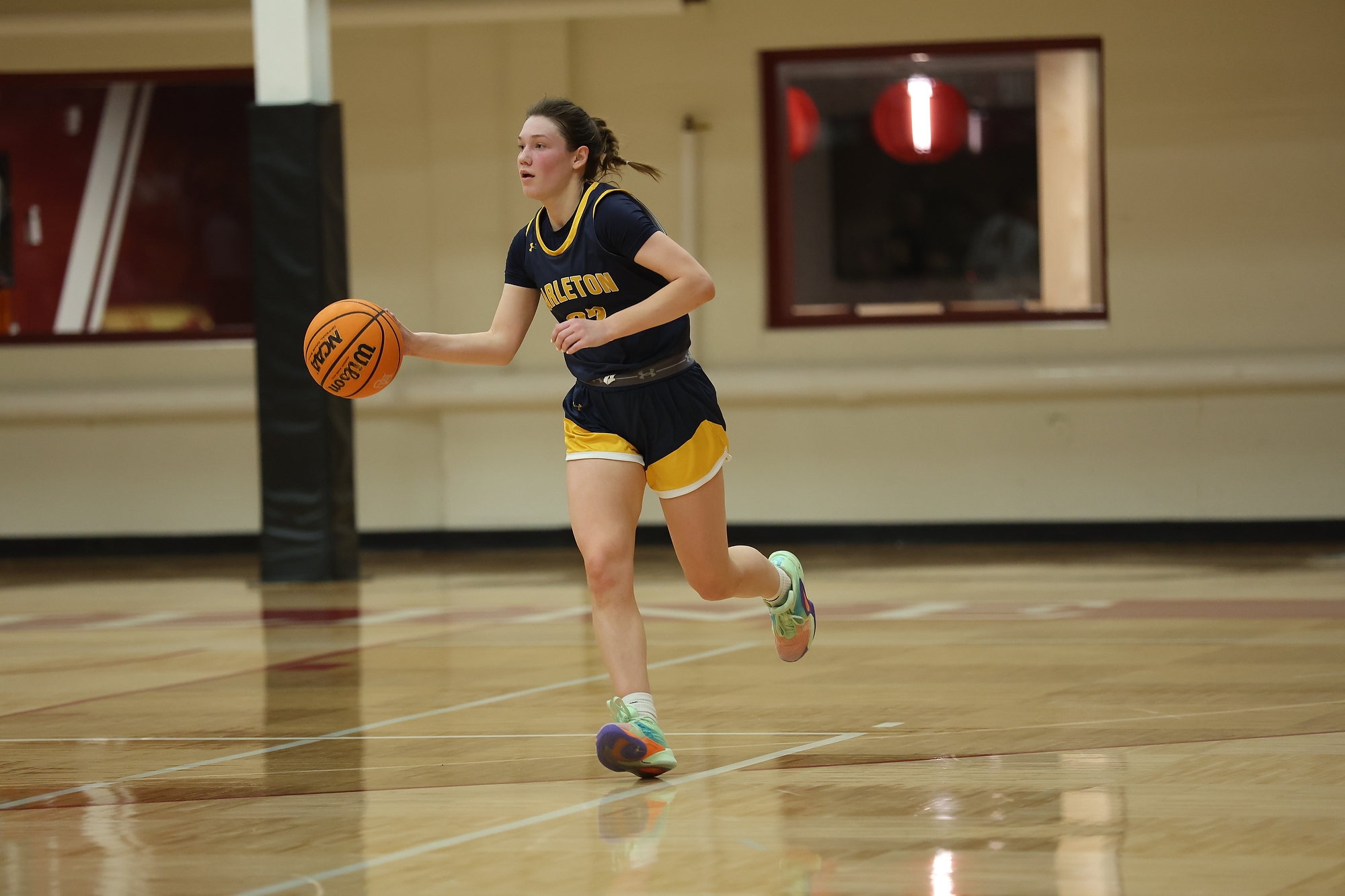Women's Basketball: Hamline University Pipers vs. Carleton College Knights