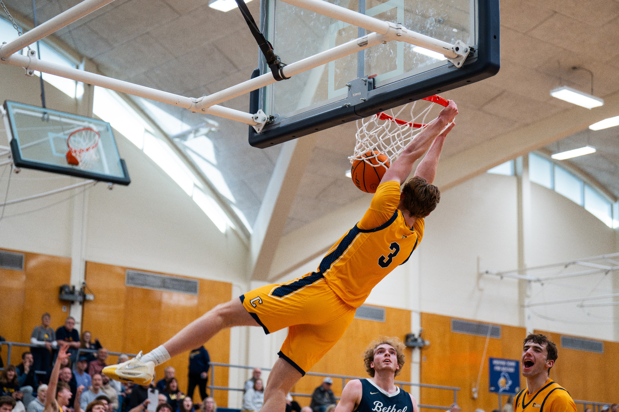 Sam Koelling dunks the ball