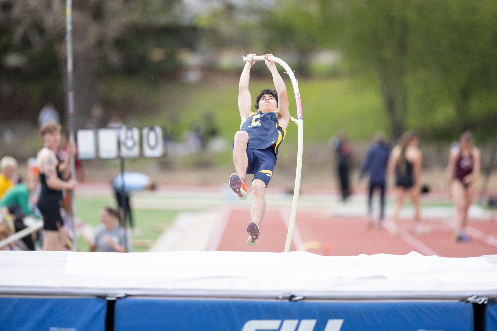 James Gates in the pole vault