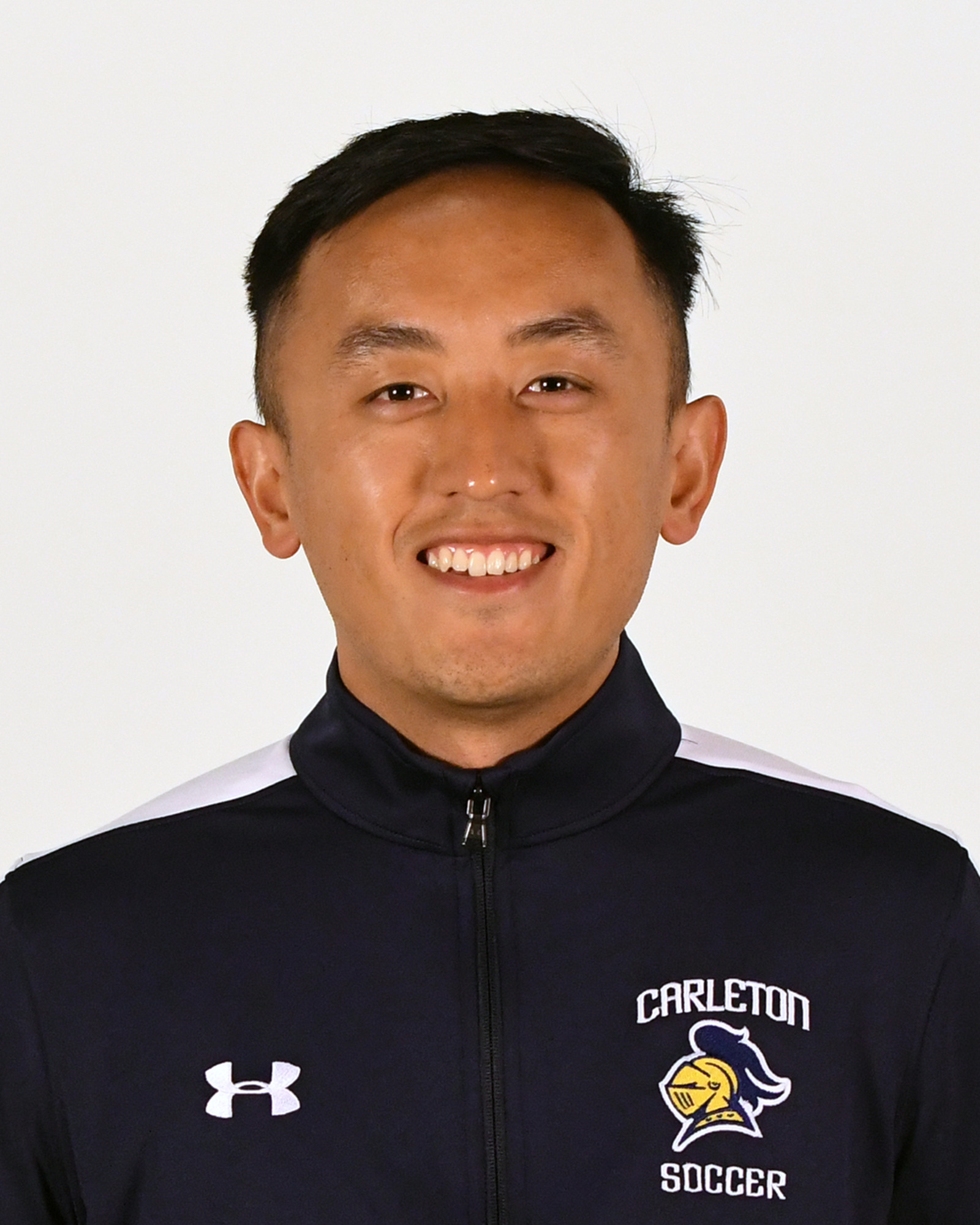 Pheng Xiong headshot