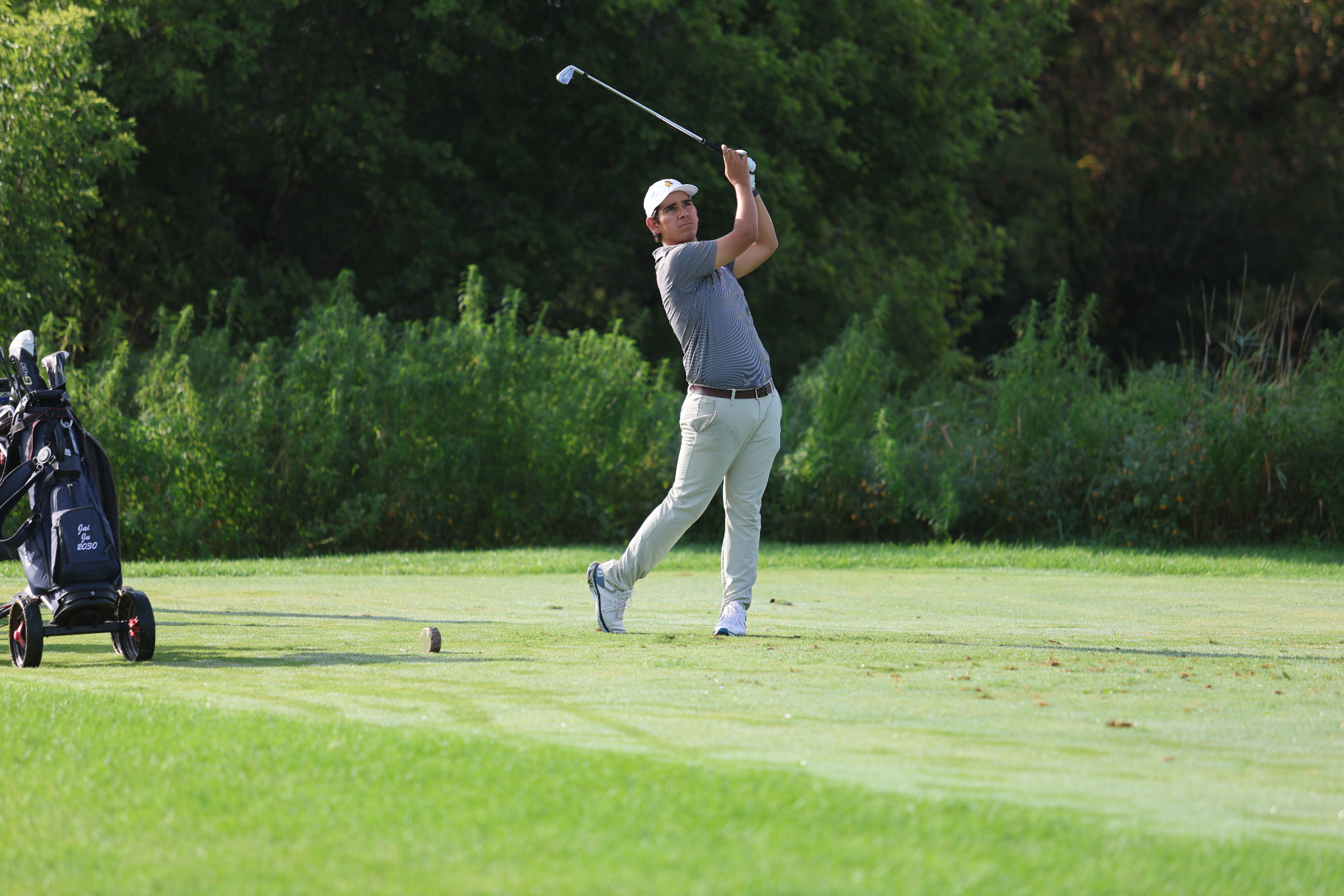 Justin Rodriguez hitting a tee shot