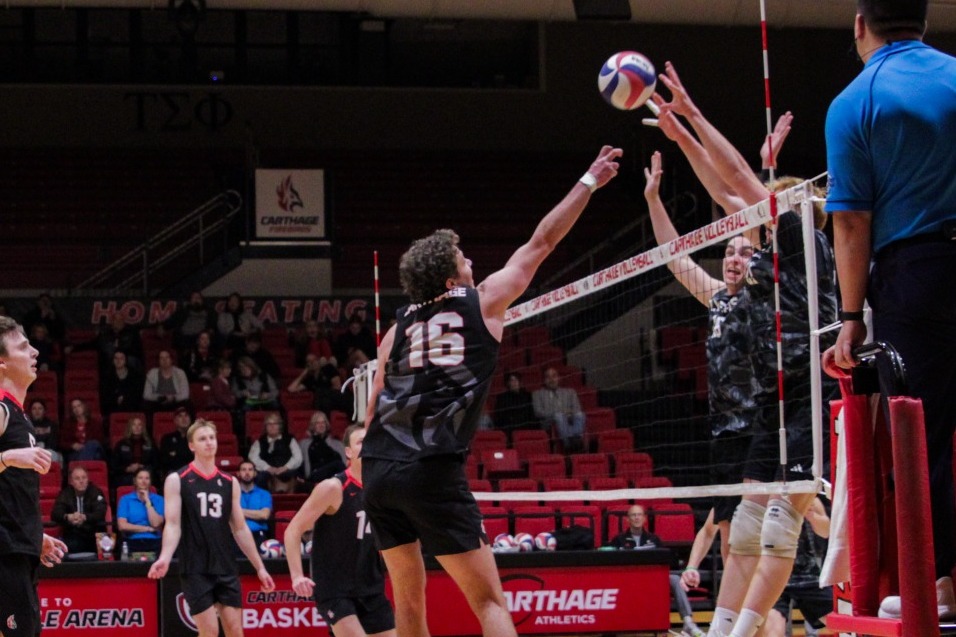 Ryan Bartz attacking at the net