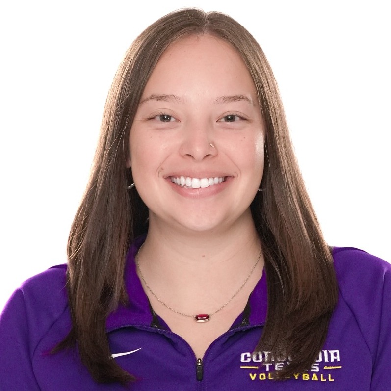 Victoria Becerra 2024 Headshot