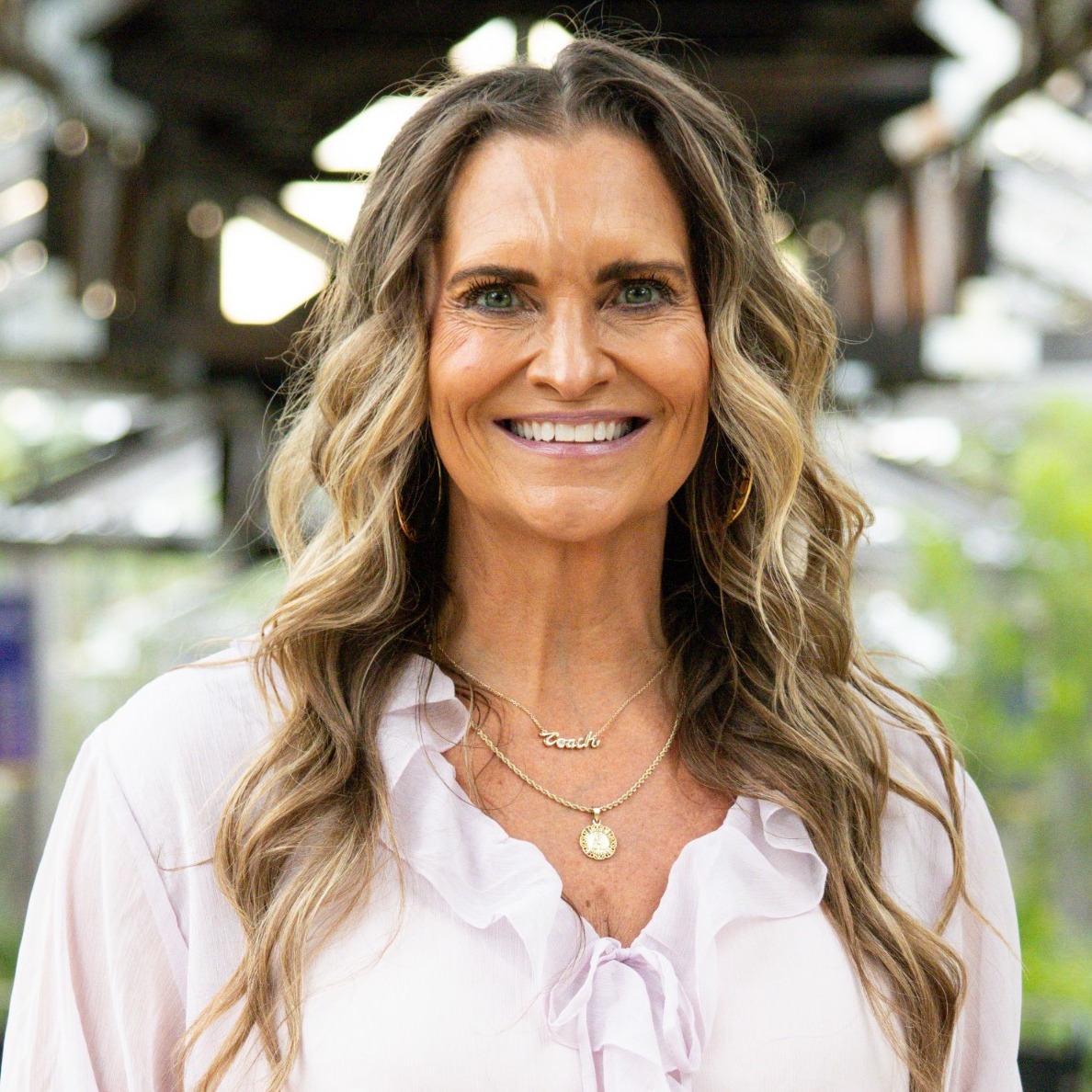 Amy Farber Teal 2025-26 Headshot