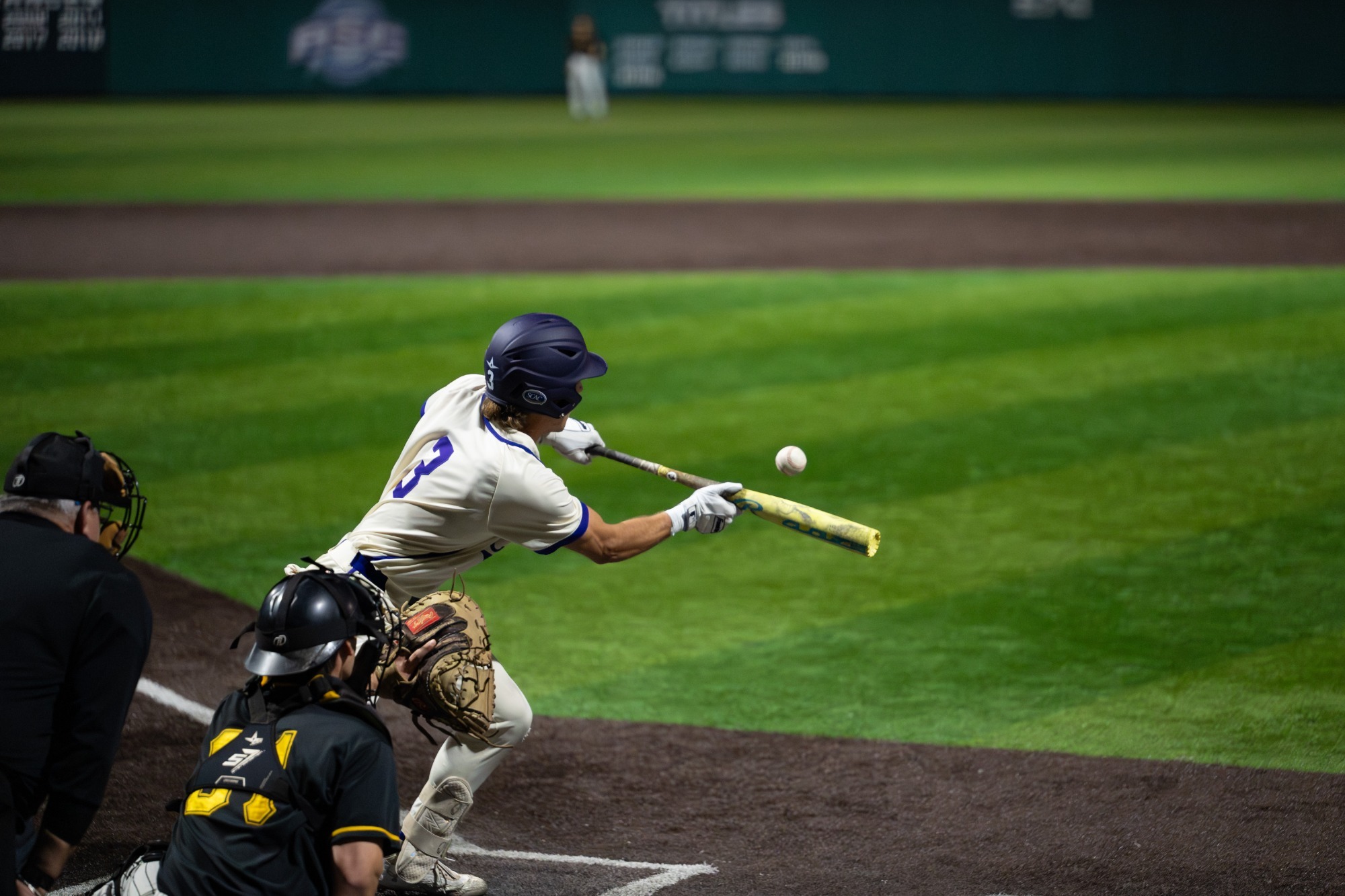 Ty Klaus-Kismore vs. Southwestern 2026 Action Shot