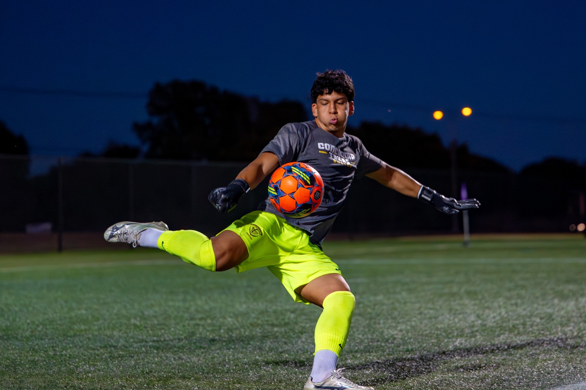 Leonel Cuellar 2026 Action Shot