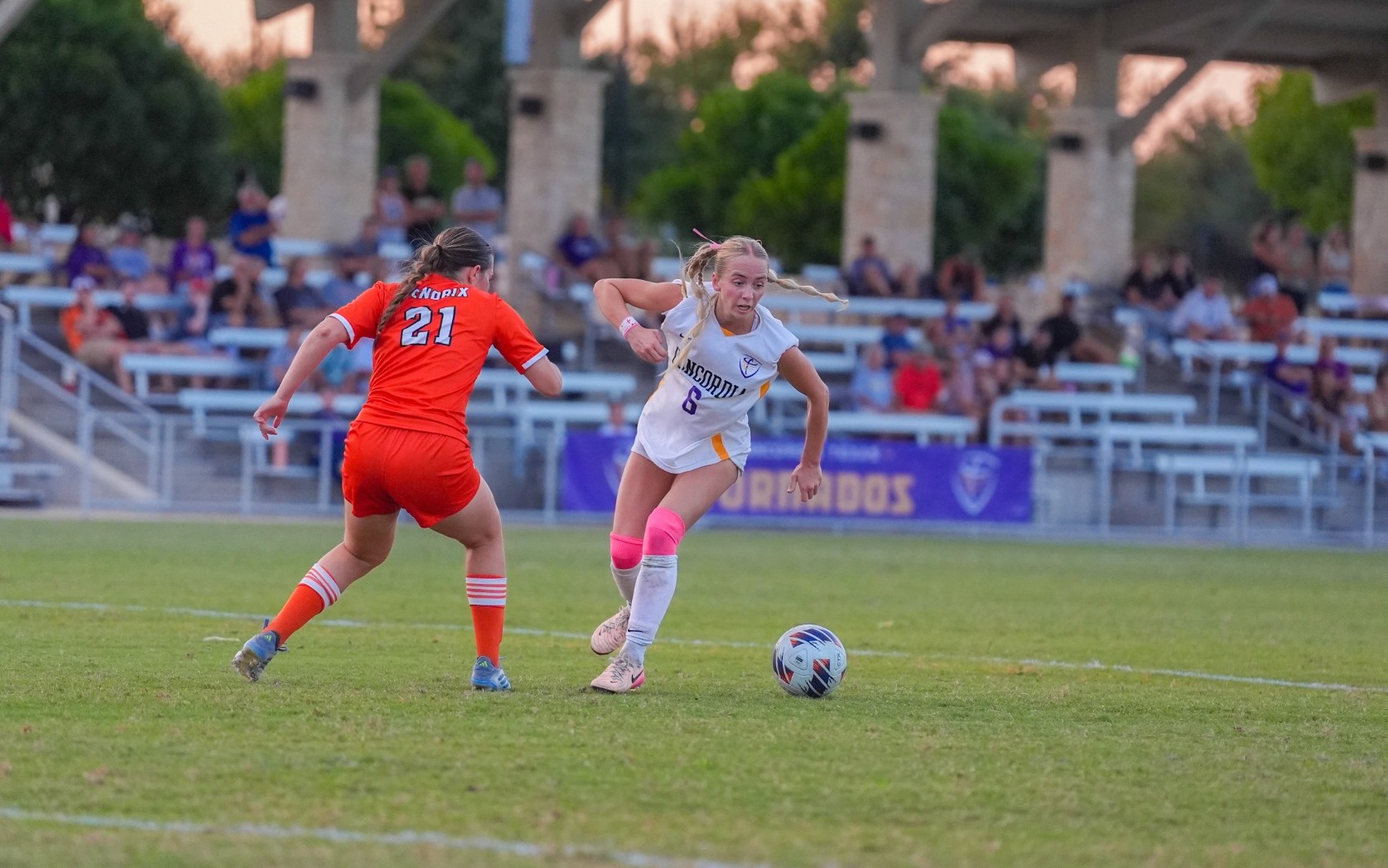 Emma Payne vs. Hendrix 2025