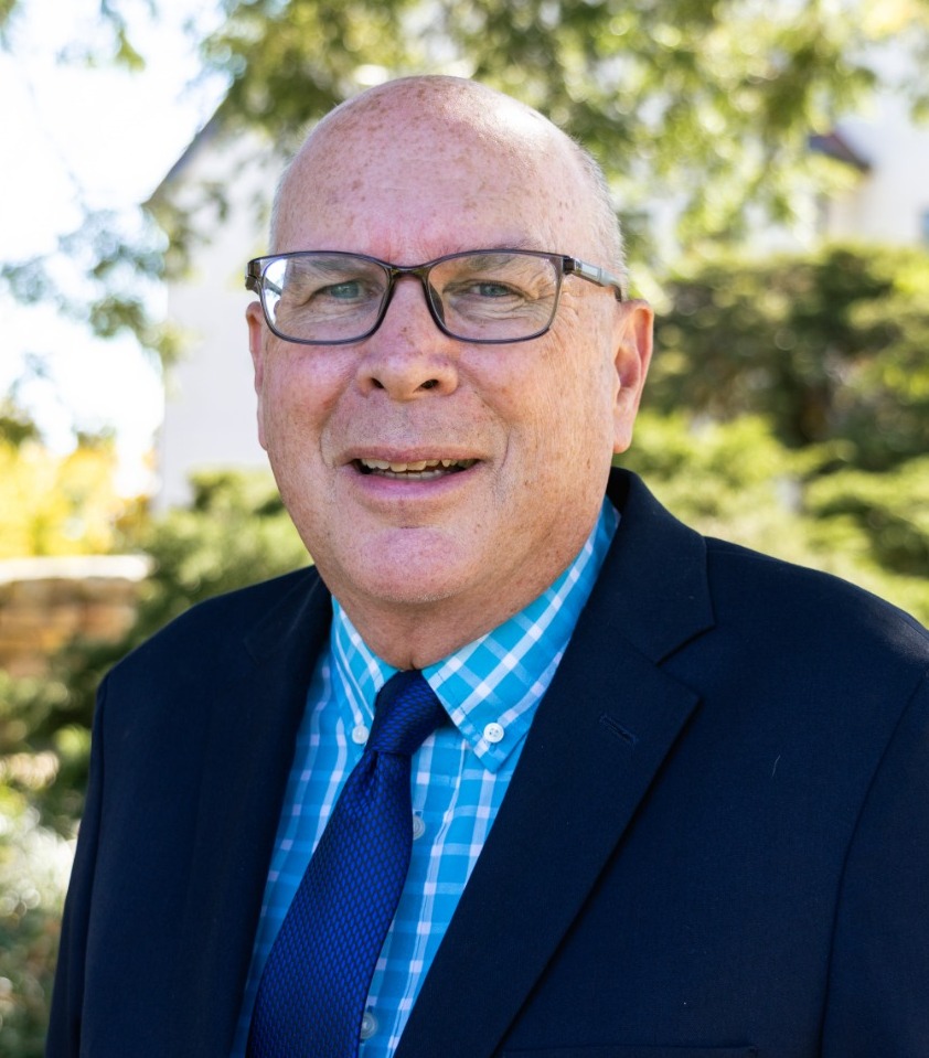 Dr Higley head shot