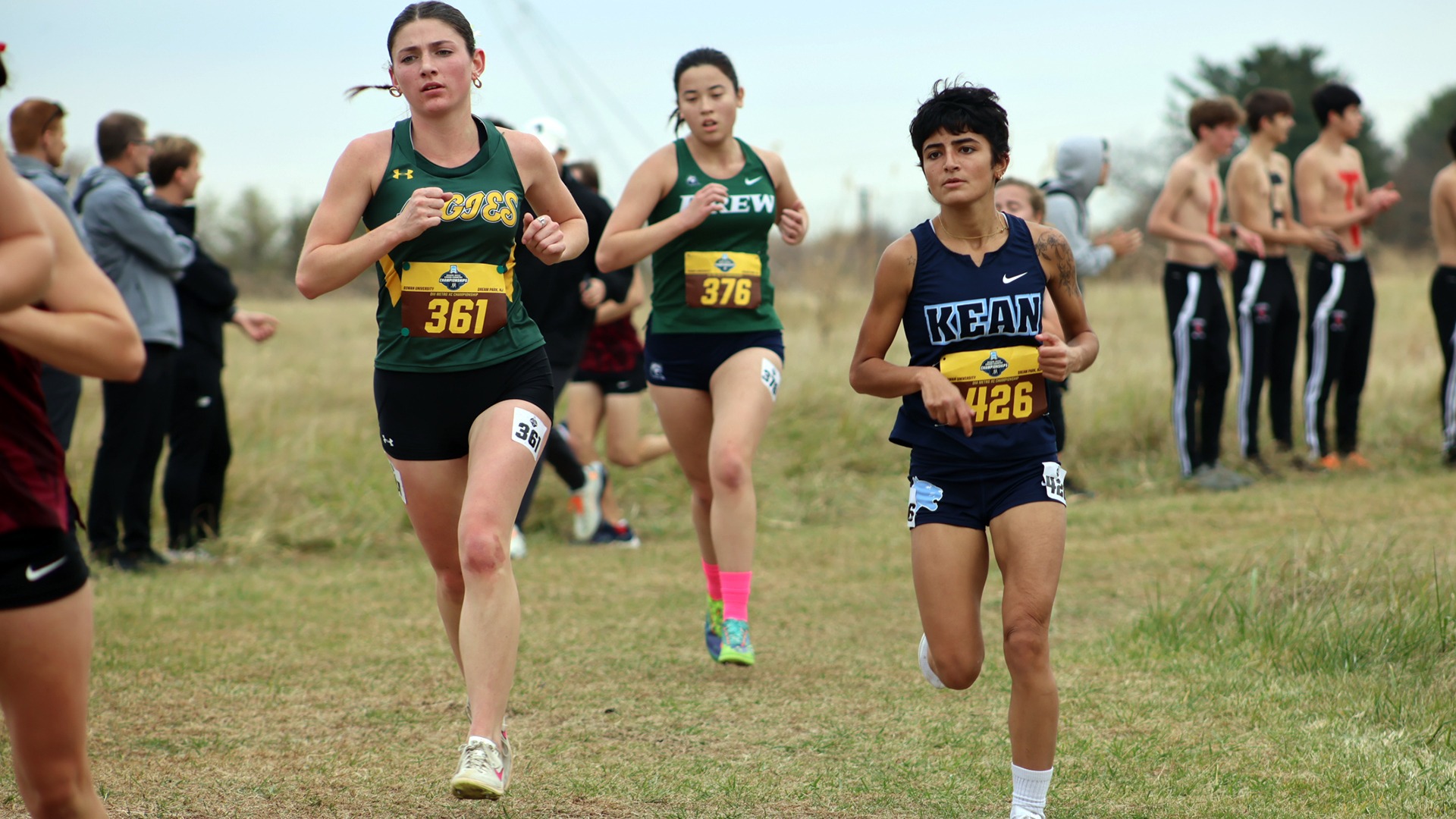 Emma East running cross country at NCAA Metro Regionals