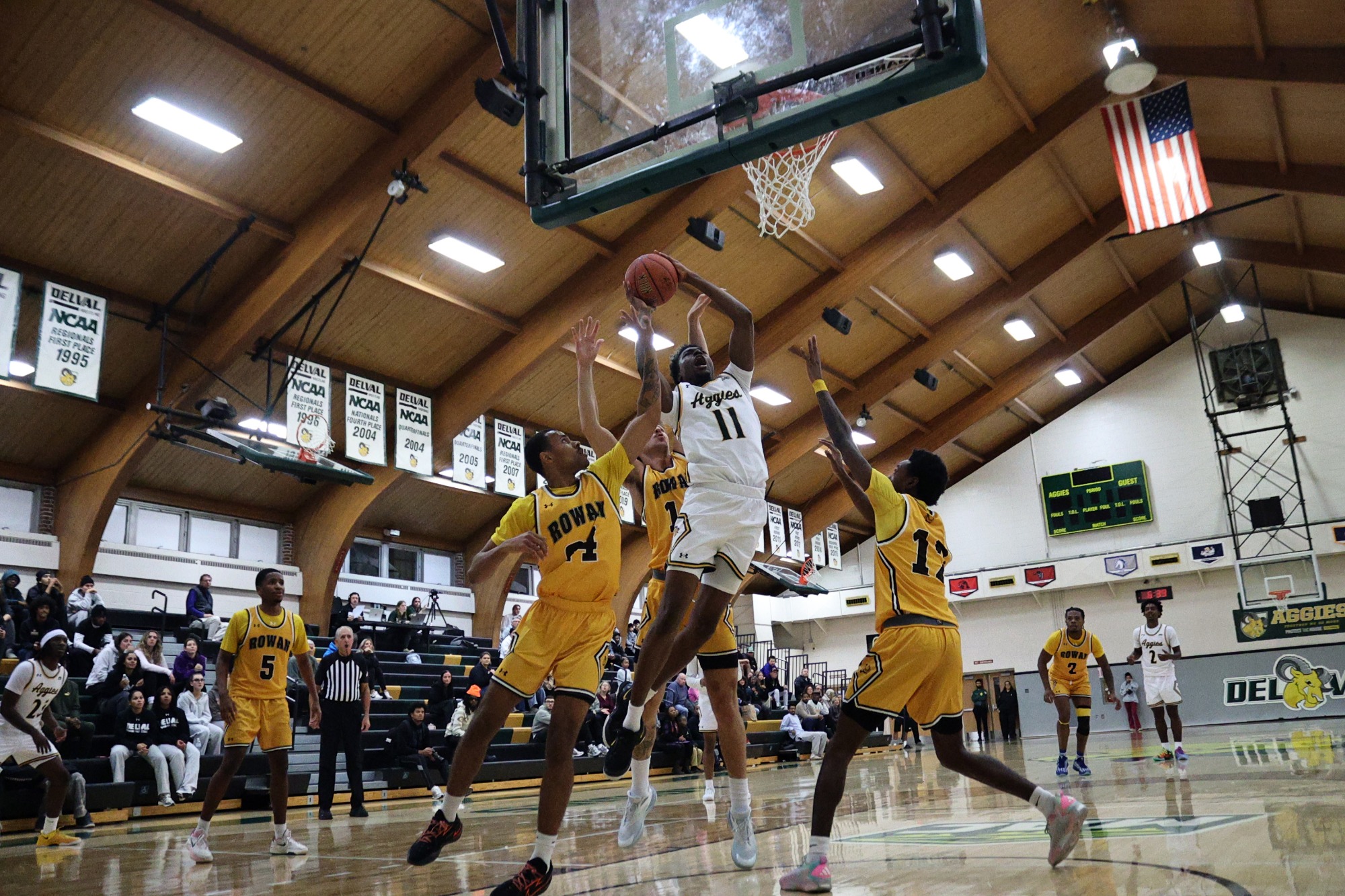 Brian Mordi playing men's basketball vs. Rowan