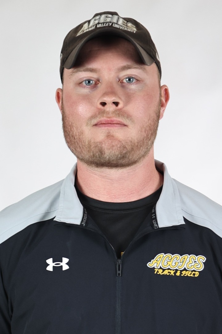 dylan bennett headshot