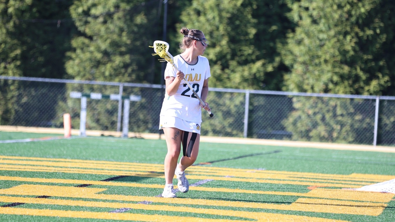 Abbie Hostetler playing women's lacrosse vs. Stevens