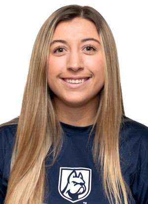 Cayla Andrews Headshot