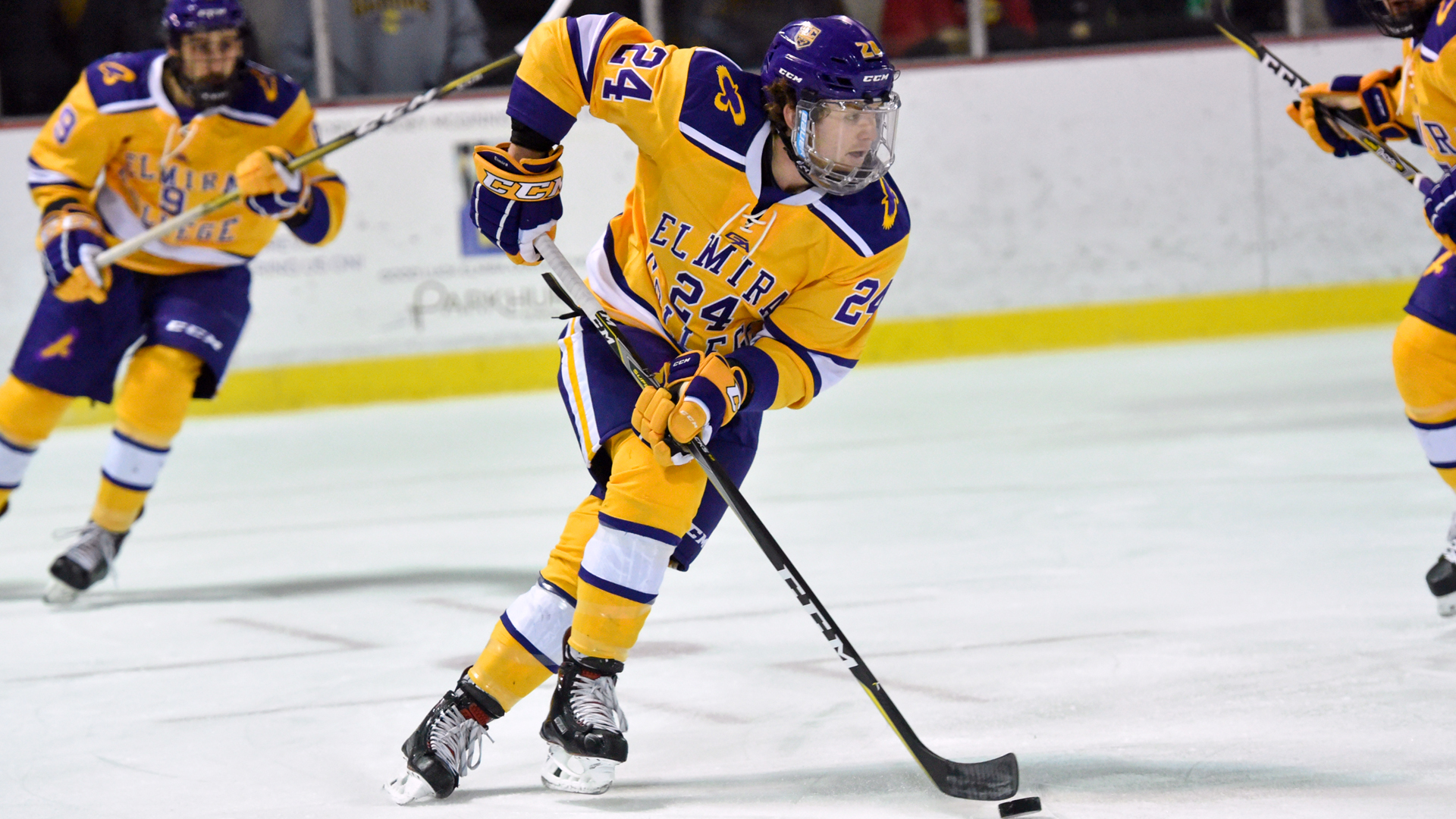 Men’s Ice Hockey Knocks Off Nazareth, 53, Hands Golden Flyers First Loss of Season Elmira