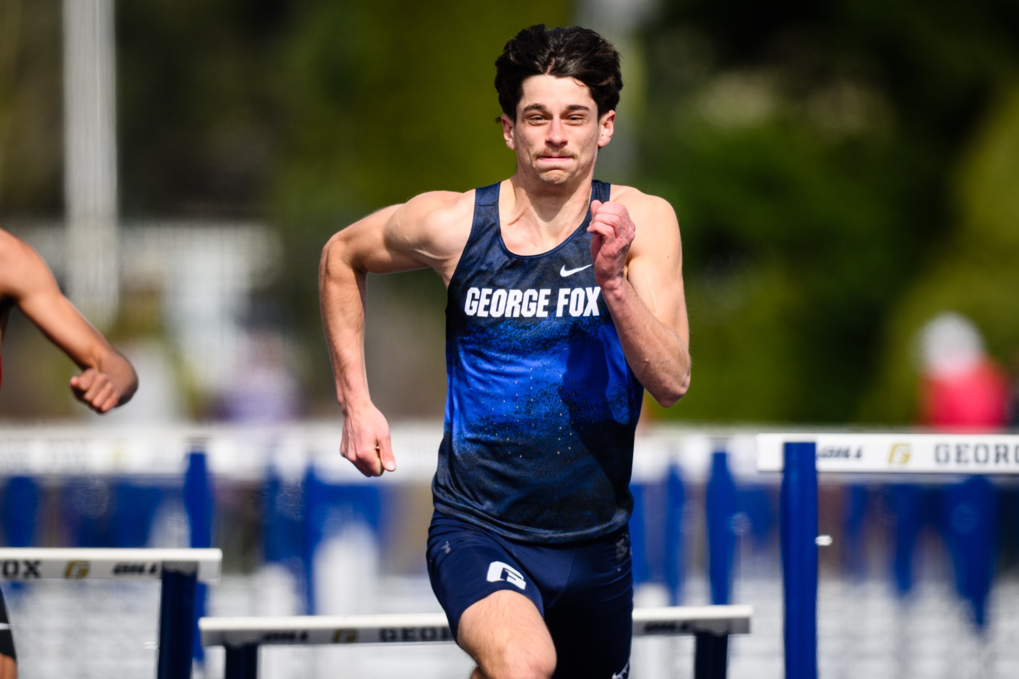 Blake Smith running at Rich Allen Classic