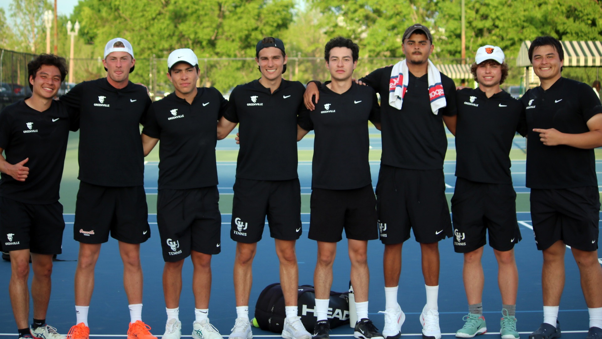 Team picture after winning UMAC South