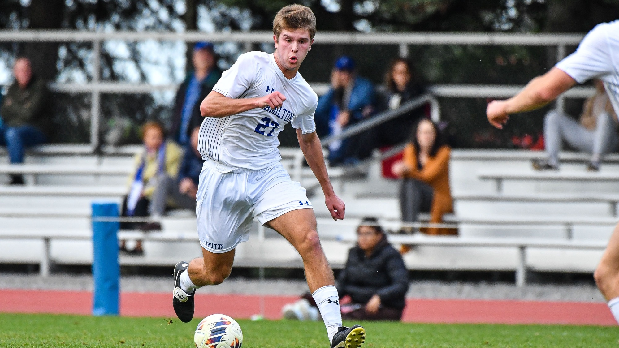 Men’s soccer downed by Conn. College in extra time in NESCAC quarters