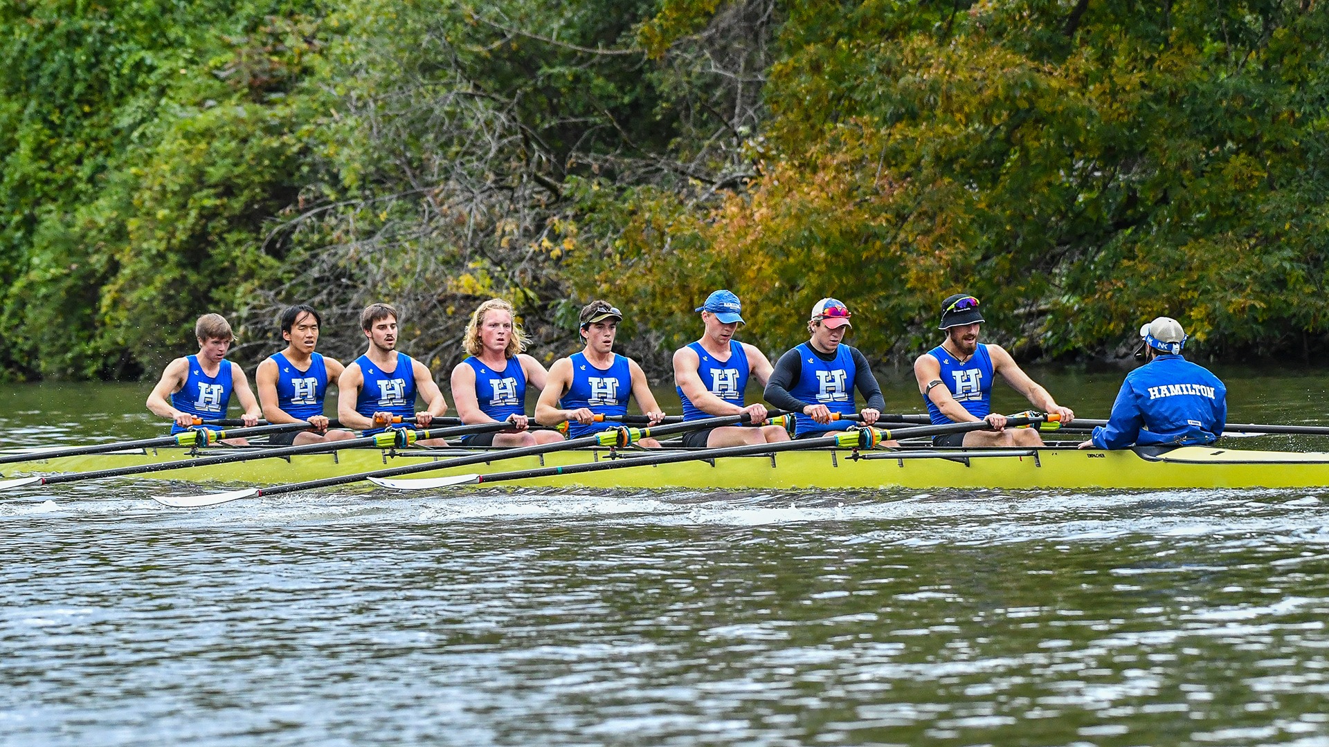 No. 8 men's rowing takes third place in varsity 8 at WPI invite