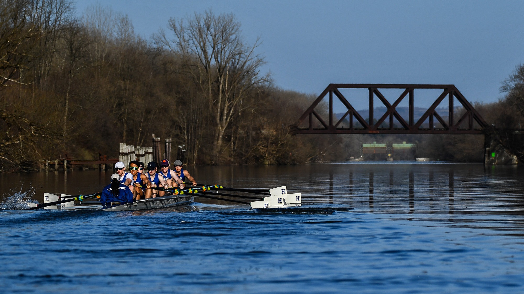 Men's rowing takes first in collegiate eights at Head of the Fish ...
