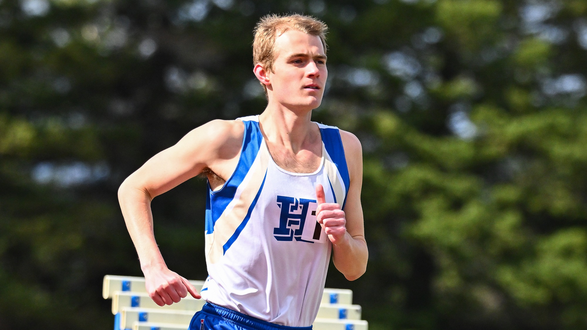 Henry Ebben runs in the 5,000 meters in the 2026 Hamilton Outdoor Track and Field Invitational